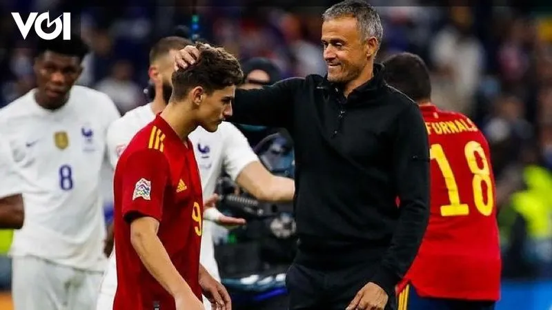 佩德里的成长背景与职业起点